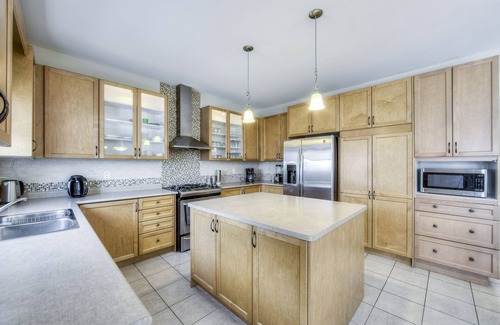 Brampton House | Fully Furnished Executive Home - Brampton (Toronto) Canada