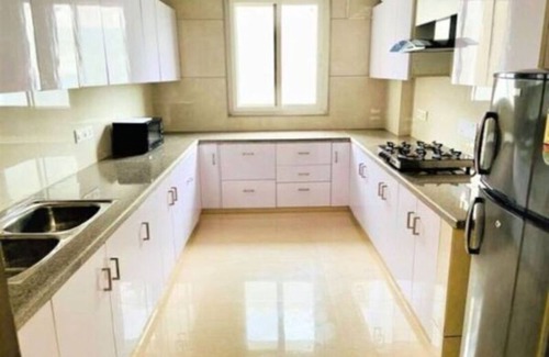 DLF City Apartment | Fully Furnished One Bedroom Apartment with Hall, Kitchen and Balcony-Cyber City