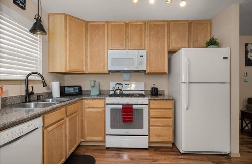 Spokane Valley House | Fully furnished house on quiet, private road in a great central valley location