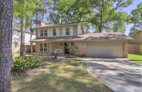 Grogan's Mill House | Fully Refurbished Home in Front of the Woodlands!