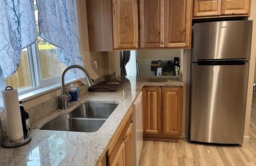 Altamont House | Fully Remodeled Home Near Crater Lake Close To Downtown Just In Time For Fair