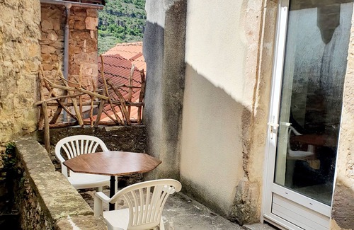 Saint-Rome-de-Tarn Apartment | Fully renovated 2 to 3 person gîte