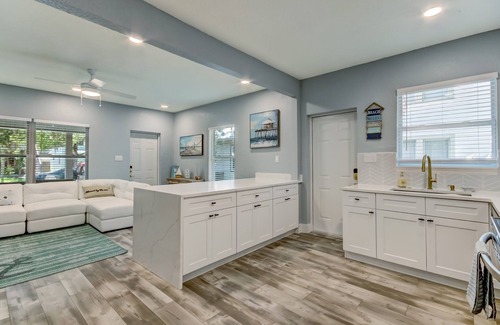 Historic District House | Fully renovated home walking distance to Canal St.