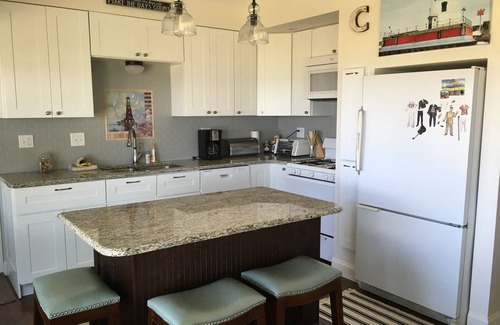 Harbor Beach Cottage | Fully-renovated cottage - 215-ft lakefront on Lake Huron’s amazing “Gold Coast”