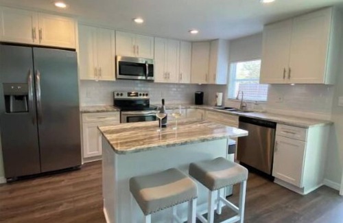 Alta Vista House | Fully Renovated Sarasota Home with Backyard Oasisn