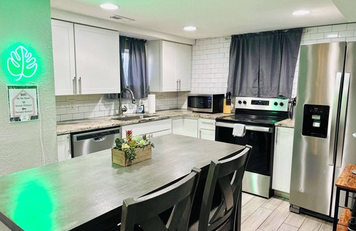 Berkley House | Fun and Affordable Dual Bedroom Lower Unit in Vibrant Denver