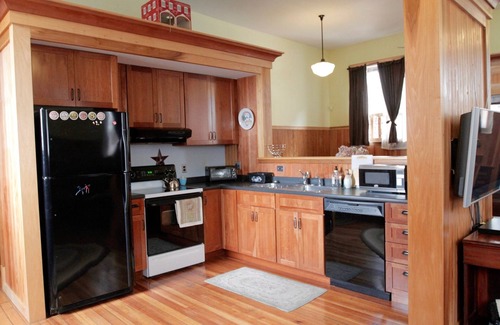 Malden Apartment | Fun, Family Friendly Restored Fire House 2 Bedroom Apt