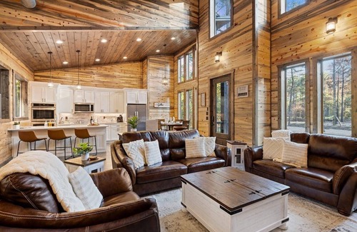 Pickens Cabin | Fun for the family and next door to Escape from Reality cabin