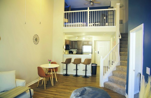 Dallas Apartment | Fun Roomy King bed + loft, Pool, DFW perfect location!