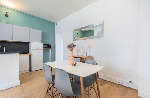 Wazemmes Apartment | Functional apartment in the center of Lille