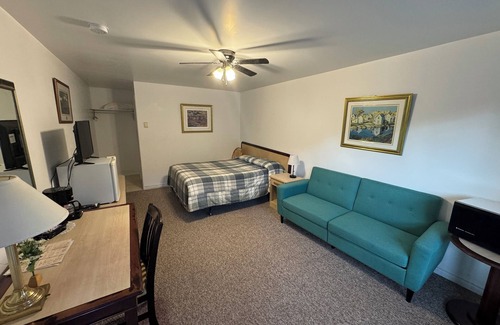 Edgetts Landing Hotel | Fundy Rocks Resort Motel Room Close to Famous Hopewell Rocks,