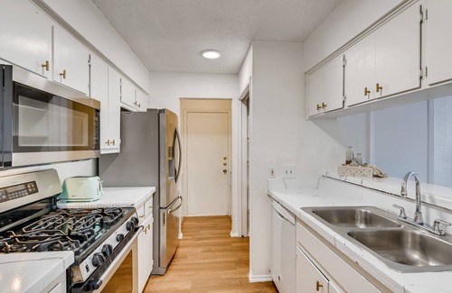 McKinney House | Funky South Austin Gem - Minutes from Everything