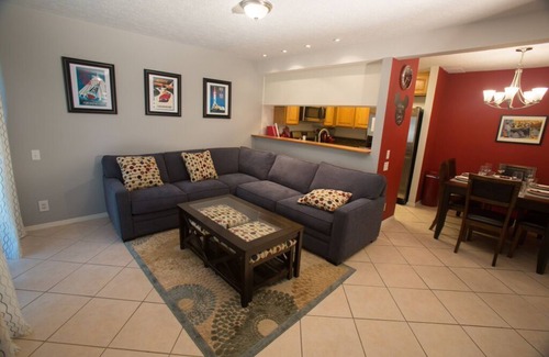 Hermosa Village Condo | Funtierland + Radiator Springs + Walk to Disneyland +Pool