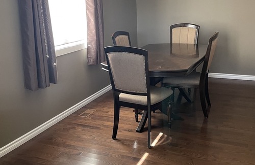 Kindersley House | Furnished 4 bedroom home in Kindersley