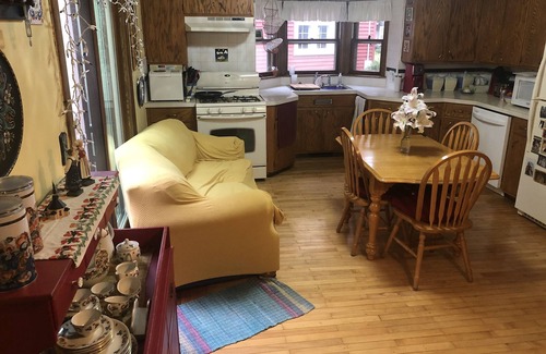Appleton House | Furnished 5 BR home Appleton WI Avail Jan 11-April 30, 2026: 1800/mo + utilities