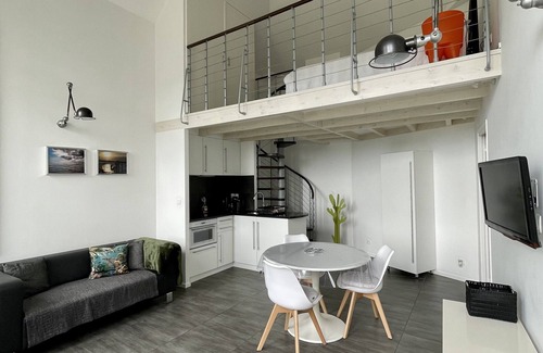 Blois House | Furnished, air-conditioned 3* outbuilding 10 minutes from the historic center