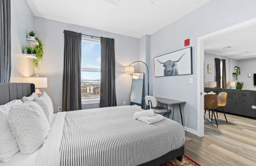 Everett Apartment | Furnished Apartments near Encore