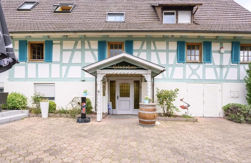 Reute Apartment | Furnished, cozy apartment including weekly cleaning (near Freiburg)