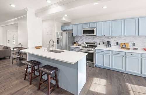 Brightwood Park House | Furnished, Cozy Family/Pet-Friendly 1B1B Basement in Home with Turnkey Amenities