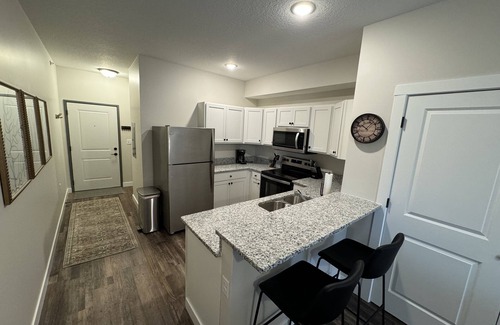 Bettendorf Apartment | Furnished Executive Studio Apartment on the Duck Creek Bike Path in Bettendorf.