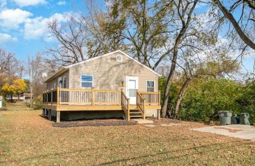 Middletown House | Furnished Ranch Home with FREE washer and dryer
