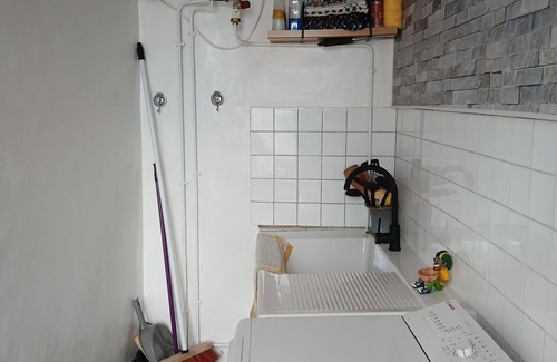 Veaugues Apartment | Furnished studio in the heart of the village