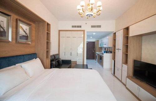 Trade Centre 1 Apartment | Furnished Studio Ready to Move-in