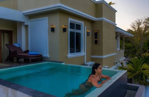 Fuvahmulah House | Fuvahmulah Central Hotel - Suite With pool view