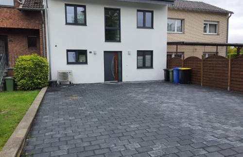 Dueren House | Gäste Haus Am See