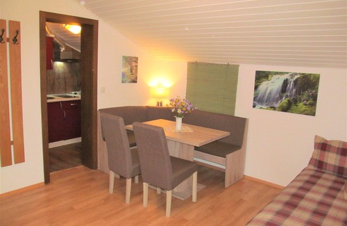 Loibichl Apartment | Gästehaus Horizont idyllic location 500m to Lake Mondsee