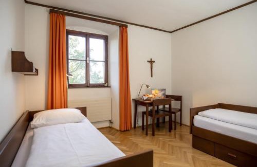 Furth bei Goettweig Bed & Breakfast | Gästehaus Benediktinerstift Göttweig - Bed & Breakfast Monastery