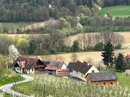 Kloech House | Gästehaus - Camping- Weinhof Radl