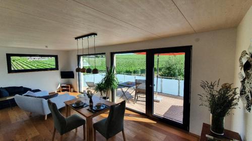 Bischoffingen Apartment | Gästehaus Casa Luna - Paradiesische Ferienwohnungen am Kaiserstuhl!