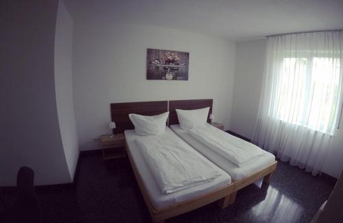 Schorndorf House | Gästezimmer Faut
