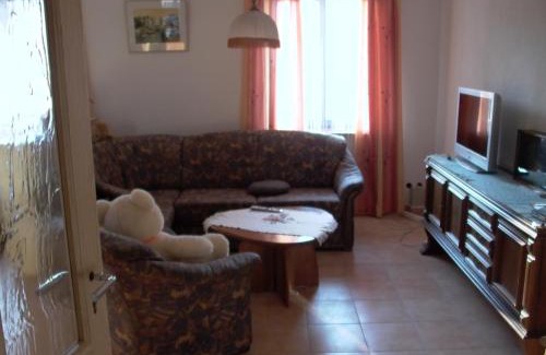 Woltersdorf Apartment | Gästezimmer Ferienwohnung VILLA ALEXA, mit Wallbox