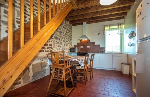 Saint-Symphorien-de-Marmagne House | Gîte du Lavoir - SAINT-SYMPHORIEN-DE-MARMAGNE