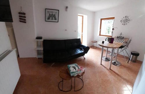 Puycalvel Apartment | Gîte à la campagne