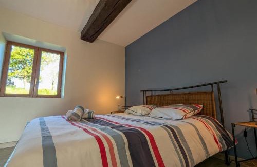 Cluis House | Gîte à la ferme avec jardin privatif, proche de sites touristiques et tout confort inclus - FR-1-591-341
