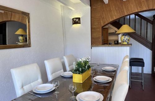 Laprugne House | Gîte à Laprugne avec Jardin et Animaux Acceptés - FR-1-489-458