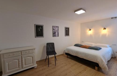 Spincourt House | Gîte élégant avec jardin, proche Luxembourg, Nancy, Metz - FR-1-585-163