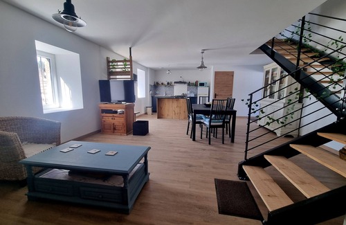 Siaugues-Sainte-Marie House | Gîte 3 Étoiles à la Campagne