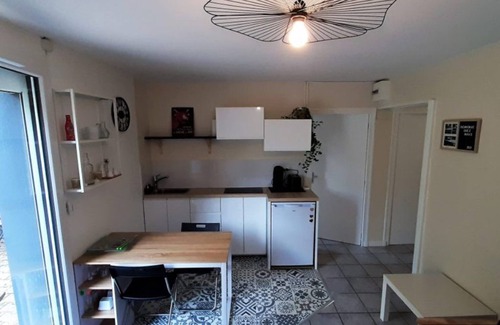 Coubon Apartment | Gîte 3* 'le temps d'une pause' with swimming pool