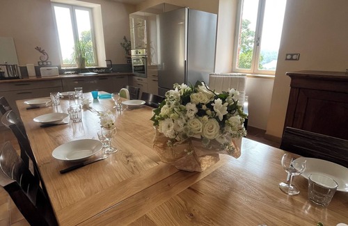 Satillieu House | Gîte 4 Saisons (14 pers.) : Calm, Forest & Unforgettable Adventures, Domaine Solio