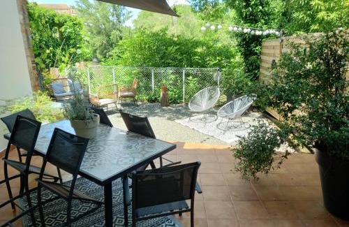 Lavaur Apartment | Gîte Abelia avec extérieur