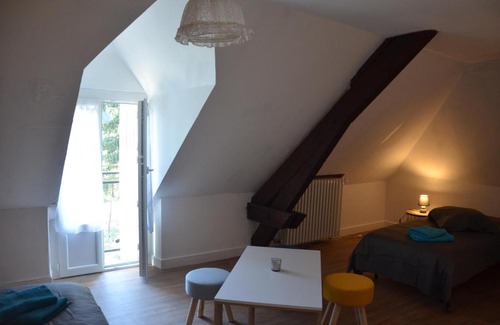 La Serre-Bussiere-Vieille Apartment | Gîte AU BORD DE L'EAU jusqu'à 8 personnes