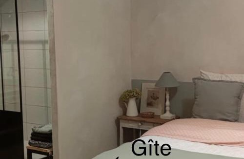 Chateldon House | Gîte Au petit bonheur
