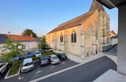 Veuzain-sur-Loire Apartment | Gîte au pied du château de Chaumont-Sur-Loire, Chambord et Amboise