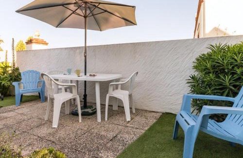 Saint-Malo-de-Guersac House | Gîte Authentique en Plein Cœur du Parc de la Brière, Proche Marais, Terrasse Sud, Tout Équipé - FR-1-306-1001