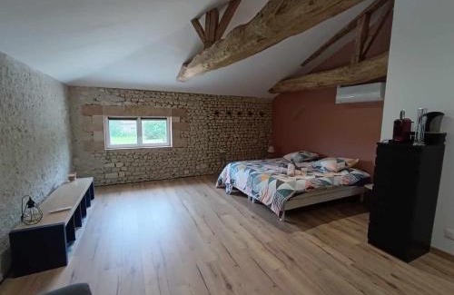Saint-Aulais-la-Chapelle Apartment | Gîte avec piscine au cœur de la campagne
