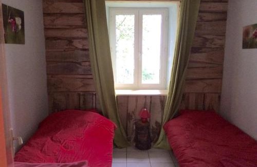 Lachamp-Raphael House | Gîte Béthel